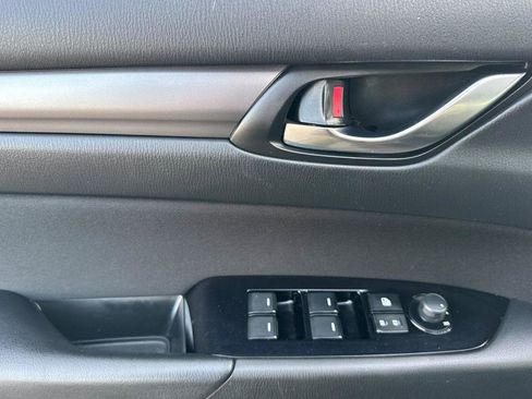 Used 2019 MAZDA CX-5 Sport image 9