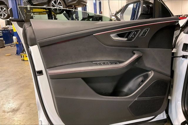 Certified 2024 Audi RS Q8 AWD/4WD image 23