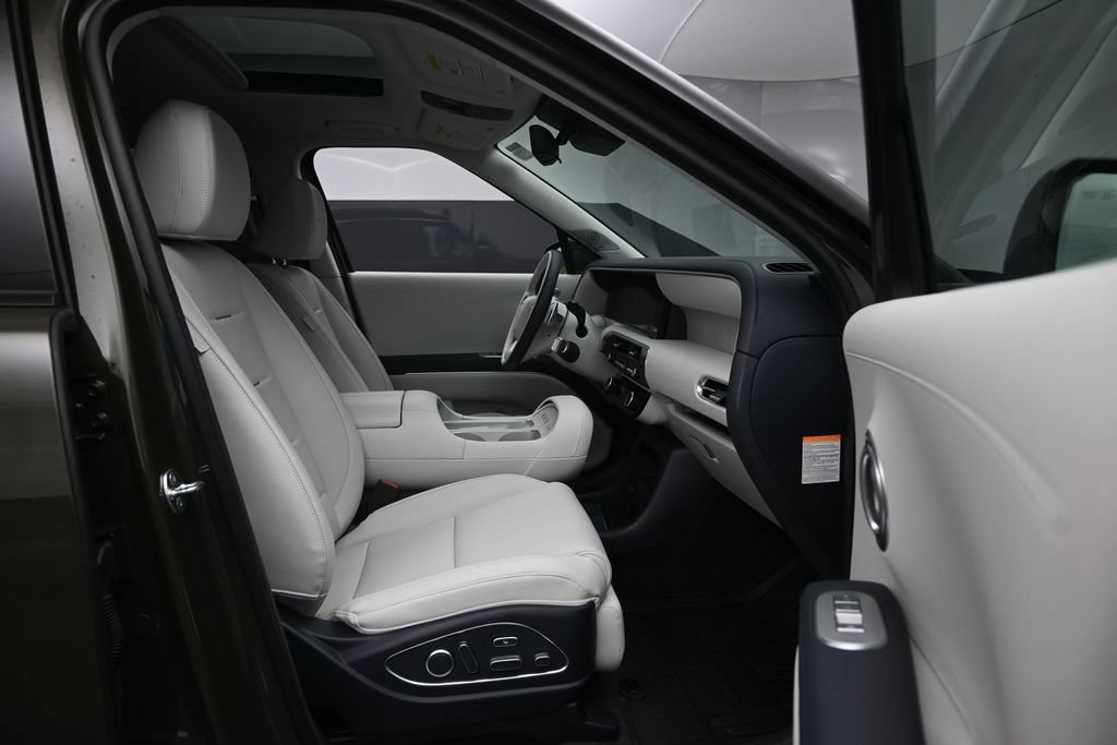 Certified 2026 Hyundai Palisade Calligraphy AWD/4WD image 30