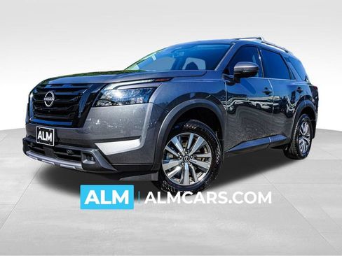 Used 2025 Nissan Pathfinder SL w/ Black Appearance Package FWD image 1