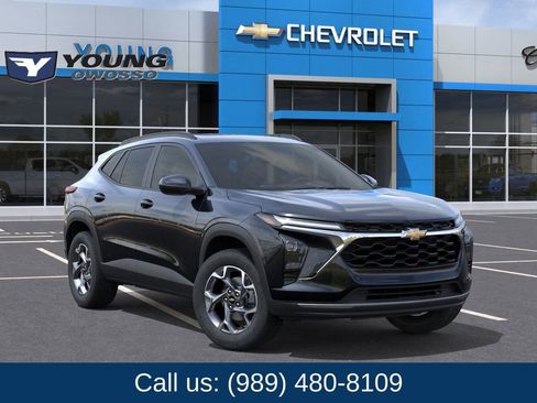 New 2026 Chevrolet Trax LT image 7