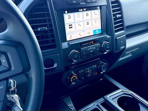 Used 2018 Ford F150 XL w/ Equipment Group 101A Mid RWD image 26