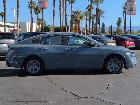 New 2026 Nissan Sentra SV w/ Floor Mat Package FWD image 5