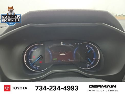 Used 2025 Toyota RAV4 LE image 28