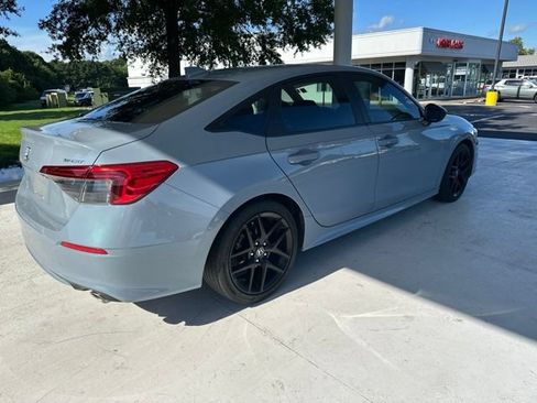 Used 2024 Honda Civic Sport image 3