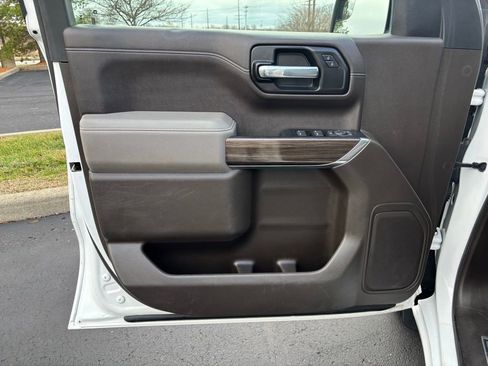 Used 2021 Chevrolet Silverado 1500 LT w/ Bed Protection Package image 12