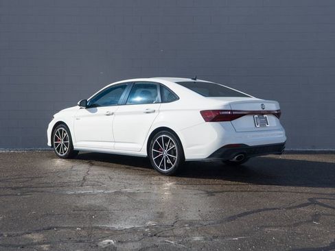 Certified 2025 Volkswagen Jetta GLI Autobahn image 3