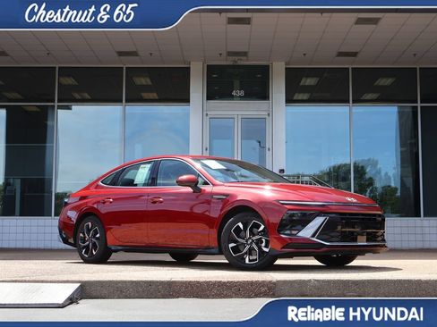 Certified 2025 Hyundai Sonata SEL FWD image 2