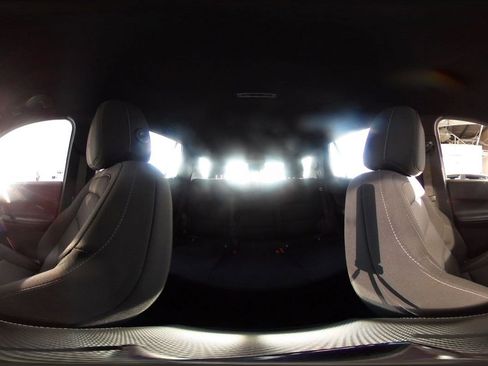 Used 2025 Chevrolet Equinox LT image 41