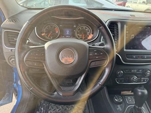 Used 2021 Jeep Cherokee Trailhawk w/ Sun, Sound & Nav Group image 15