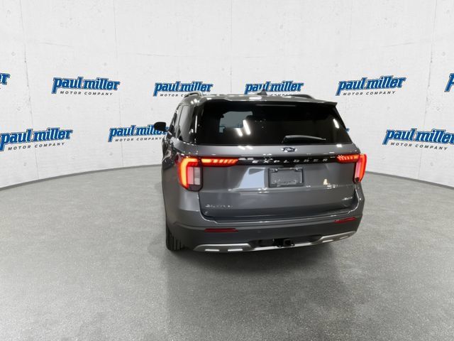 Used 2026 Ford Explorer Active w/ Active Comfort Package AWD/4WD image 9