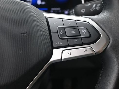 Used 2024 Volkswagen Jetta SE FWD image 28
