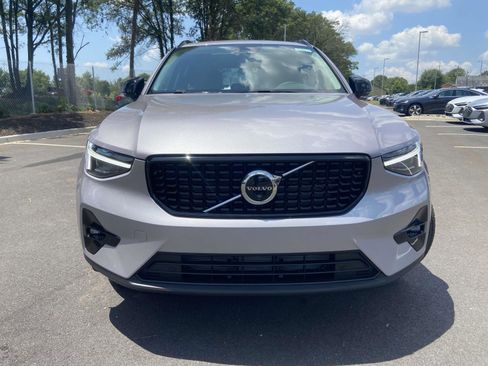New 2026 Volvo XC40 B5 Ultra w/ Protection Package Premier image 2