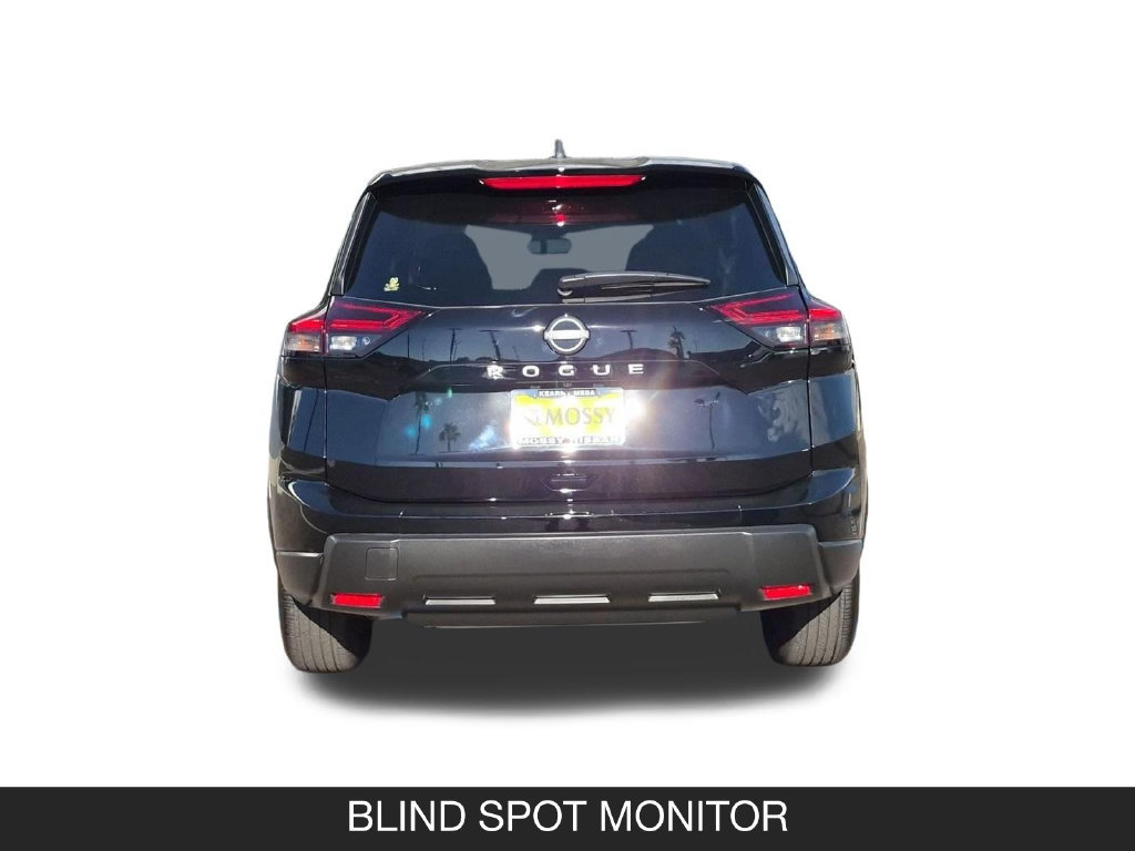 Certified 2026 Nissan Rogue SV FWD image 8