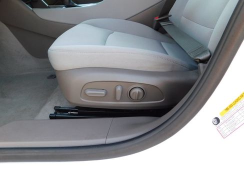 Used 2024 Chevrolet Malibu LT FWD image 13