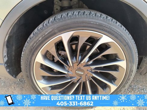 Used 2023 Lincoln Aviator Reserve w/ Equipment Group 201A image 10