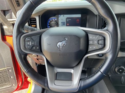 Used 2023 Ford Bronco Badlands w/ Sasquatch Package image 33