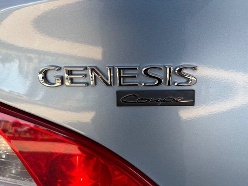 Used 2010 Hyundai Genesis 2.0T RWD image 10