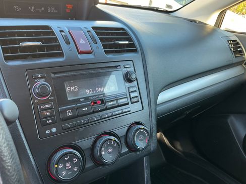 Used 2013 Subaru Crosstrek 2.0i Premium image 21