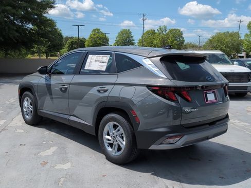 New 2026 Hyundai Tucson SE image 9