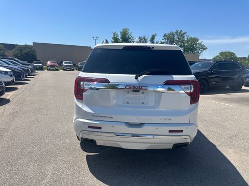 Used 2020 GMC Acadia Denali AWD/4WD image 9