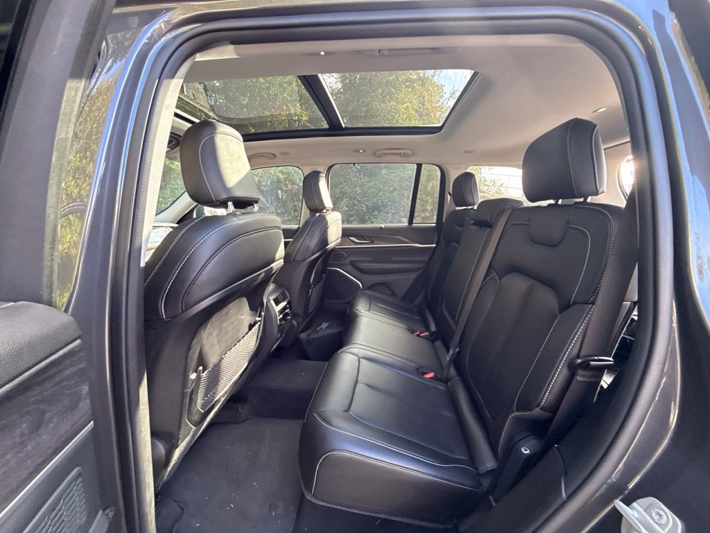Used 2023 Jeep Grand Cherokee 30th Anniversary AWD/4WD image 14