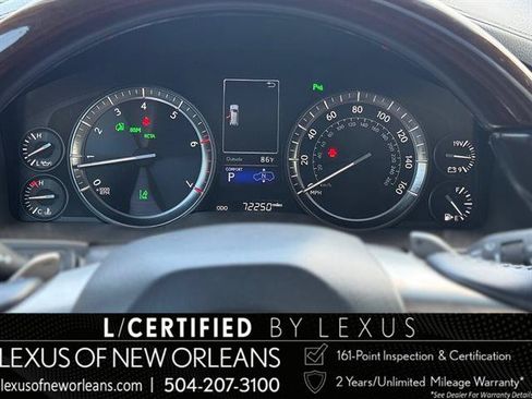 Used 2020 Lexus LX 570 4WD w/ Luxury Package image 17