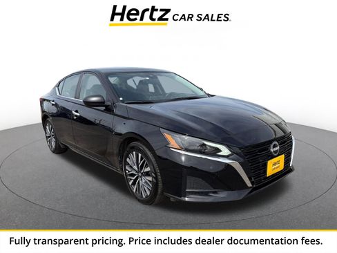 Used 2025 Nissan Altima 2.5 SV FWD image 1