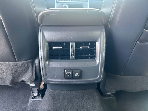 Used 2021 Toyota Avalon XLE image 34