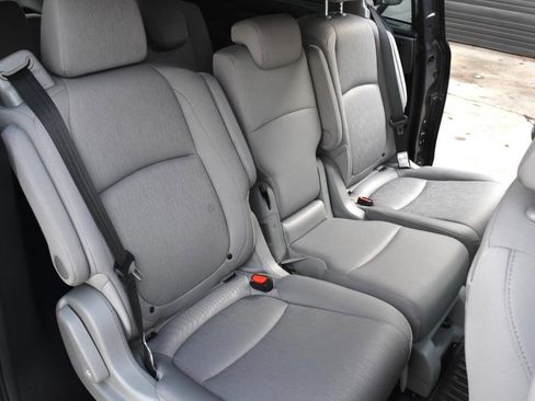 Used 2019 Honda Odyssey EX image 46