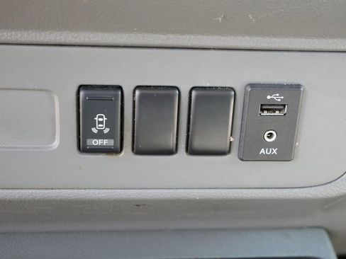 Used 2018 Nissan NV 3500 SV w/ Navigation Package RWD image 22