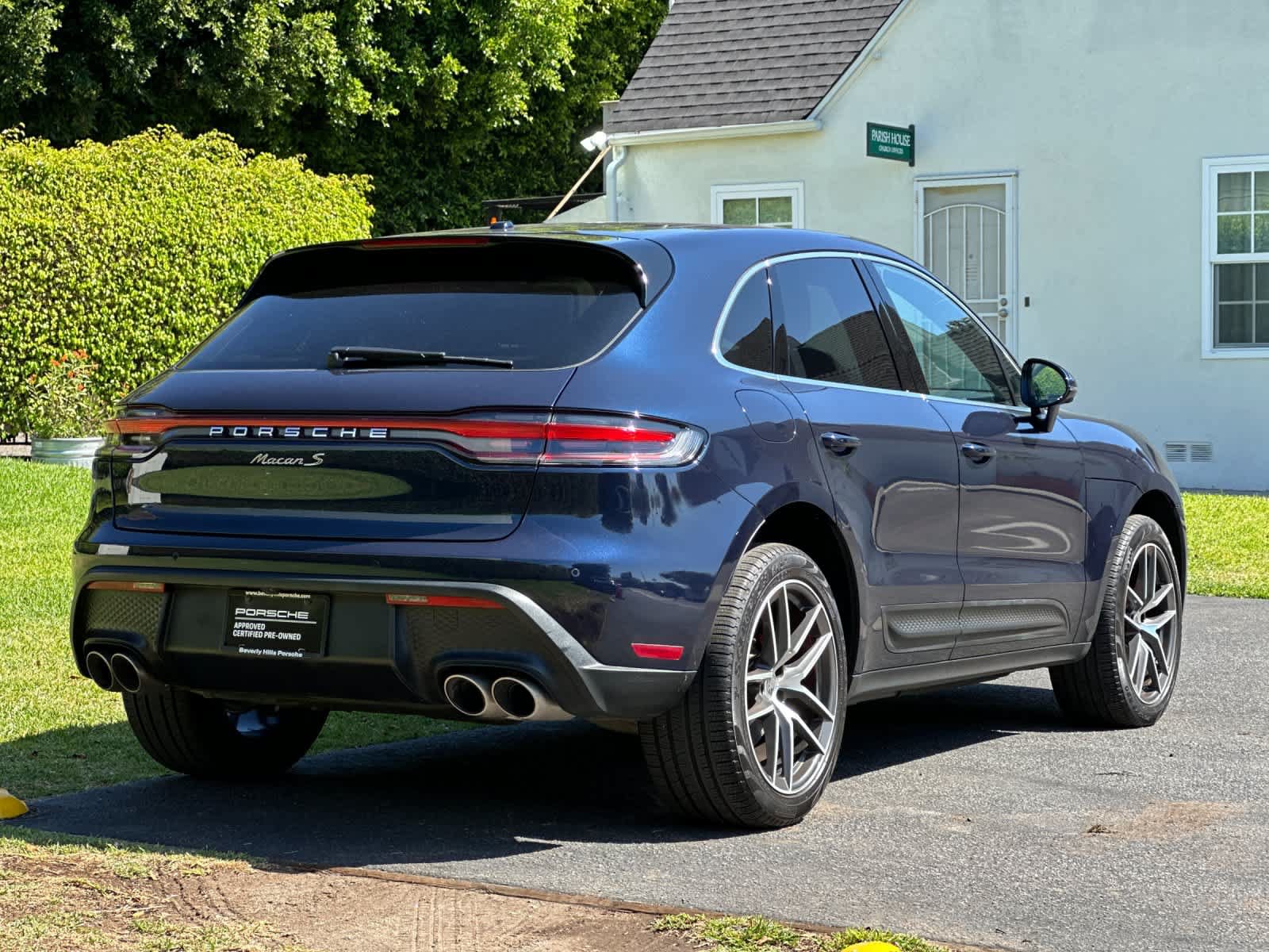 Used 2023 Porsche Macan S AWD/4WD image 8