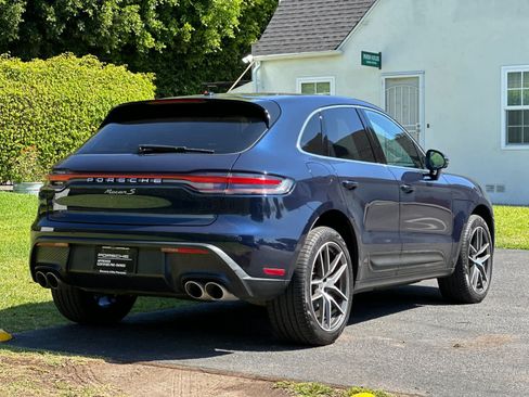 Certified 2023 Porsche Macan S AWD/4WD image 8