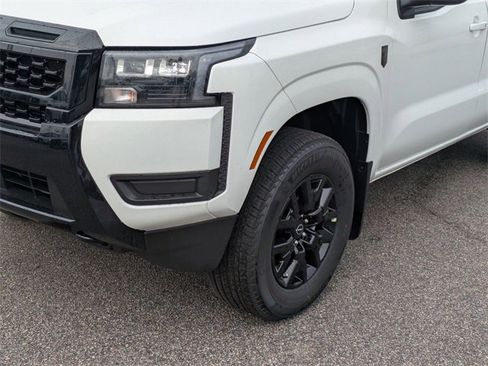 New 2026 Nissan Frontier SV image 9