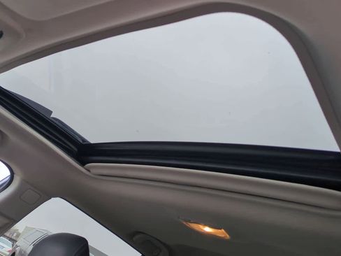 Used 2017 Subaru Outback 2.5i Limited image 18