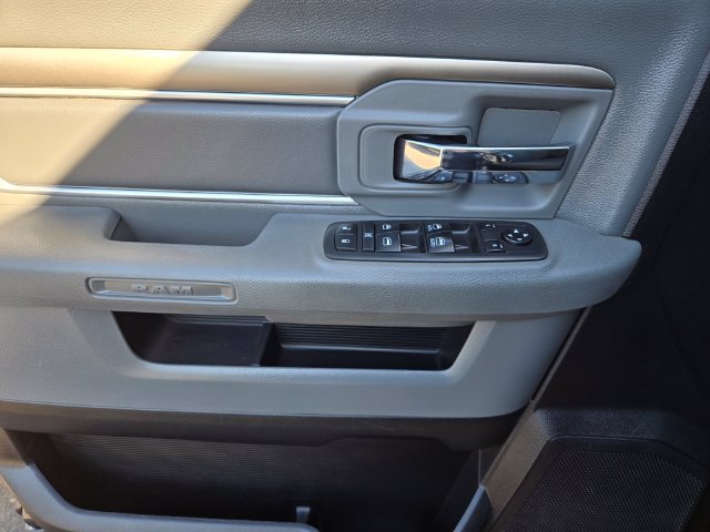 Used 2018 RAM 2500 SLT AWD/4WD image 15