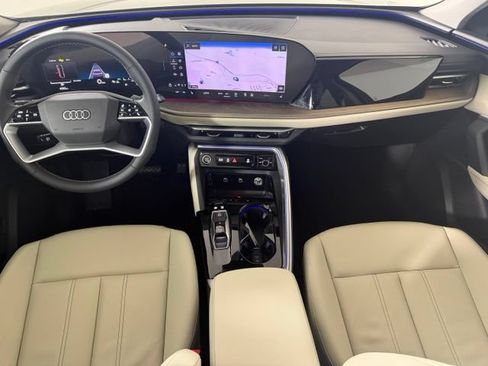 Certified 2025 Audi Q5 Premium w/ Convenience Package AWD/4WD image 16