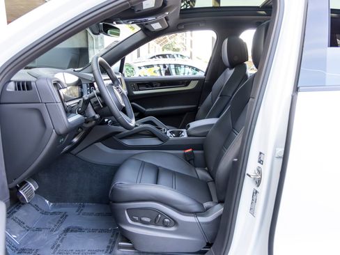 New 2026 Porsche Cayenne S AWD/4WD image 28