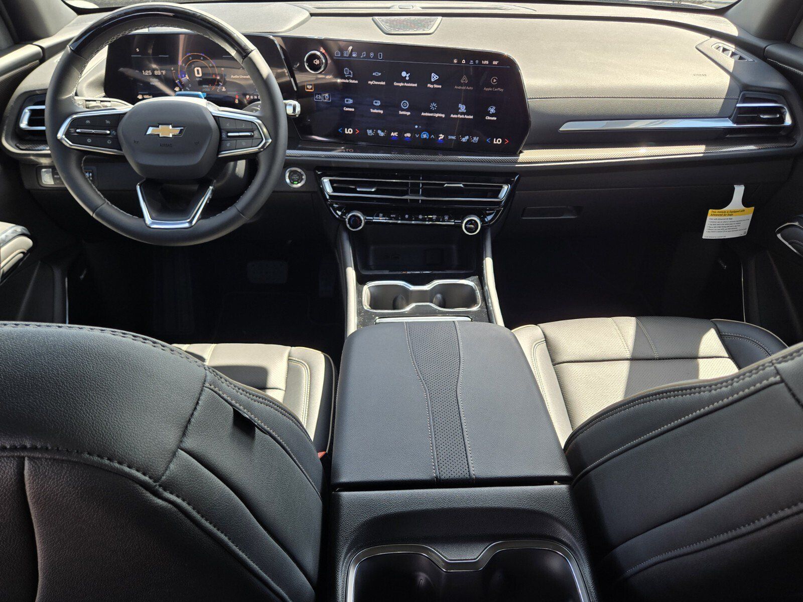 New 2026 Chevrolet Traverse High Country FWD image 8