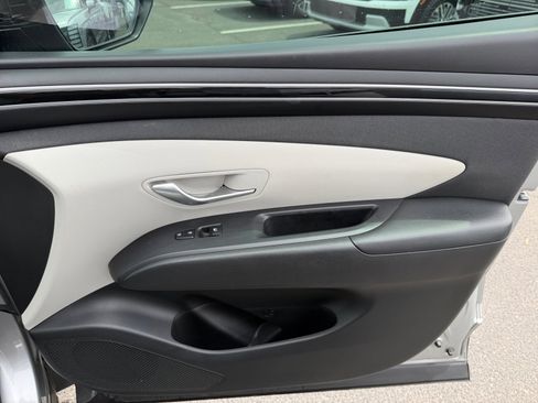 Used 2023 Hyundai Tucson SEL w/ Convenience Package image 16