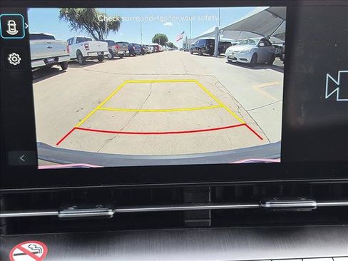 Used 2025 Hyundai Kona SEL FWD image 12