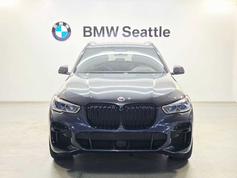 Used 2022 BMW X5 M50i w/ Executive Package image 6