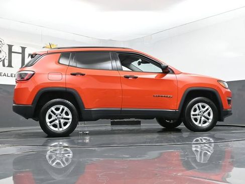 Used 2018 Jeep Compass Sport w/ Cold Weather Group AWD/4WD image 53