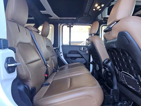 Used 2021 Jeep Wrangler Unlimited Rubicon 4xe w/ Cold Weather Group image 16