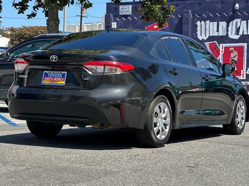 Used 2020 Toyota Corolla LE FWD image 4