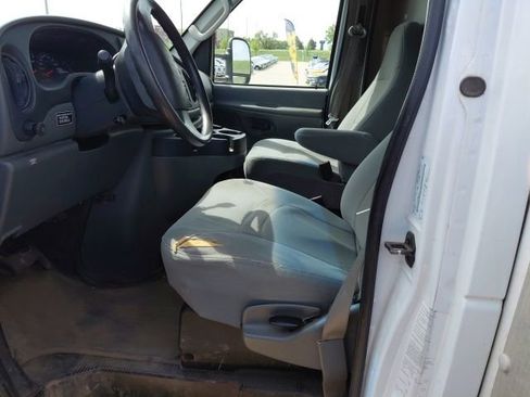 Used 2008 Ford E-350 and Econoline 350 Super Duty RWD image 9