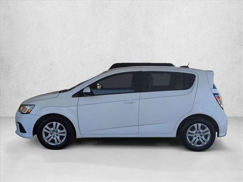 Used 2017 Chevrolet Sonic LT FWD image 7