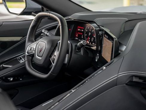 Used 2024 Chevrolet Corvette Stingray Preferred Cpe w/ Z51 Performance Package image 29