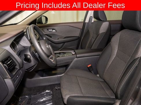 Used 2023 Nissan Rogue SV FWD image 10