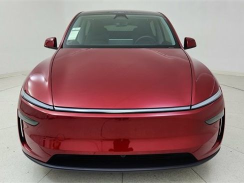 Used 2026 Tesla Model Y Long Range image 2